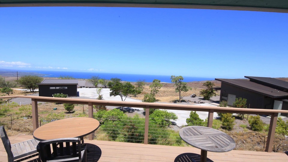 Kamuela House | great ocean view with sunset in dry side of Waimea