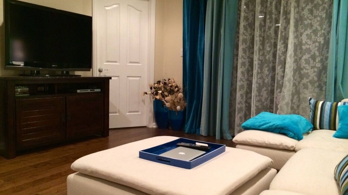 Sherman Oaks Apartment | Great Placel! Modern Two Bedroom! CLOSE TO THE BEST LA AND DISNEY LAND CAN OFFER