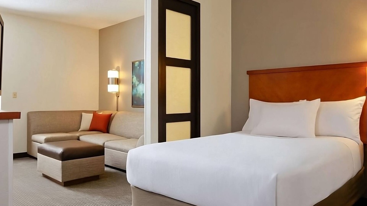Gwinnett Place Apartment | Great Relaxing Overnight Stay! 4 Comfortable Units! Near McDaniel Farm Park!