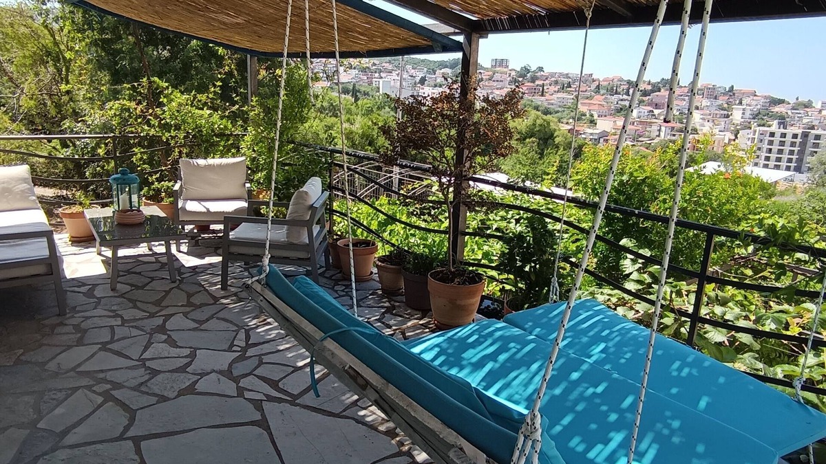 Bar House | Great sea view house