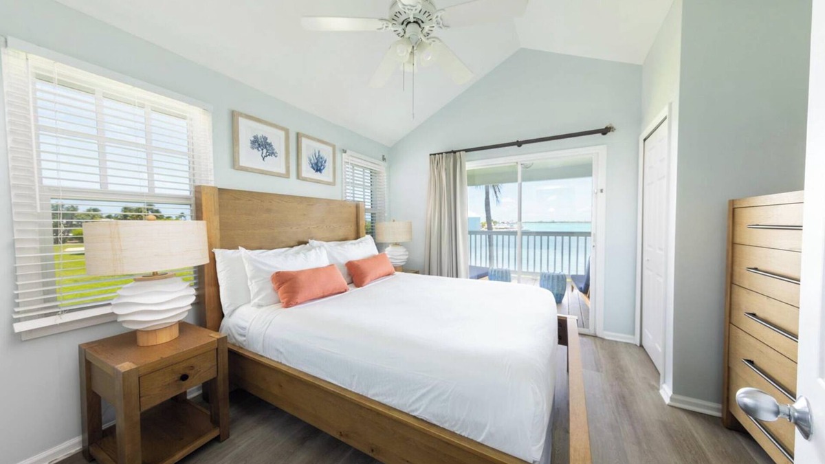 Marathon Hotel | Great Spot for Your Next Vacation! Amazing Unit w/3 Bedrooms, Balcony