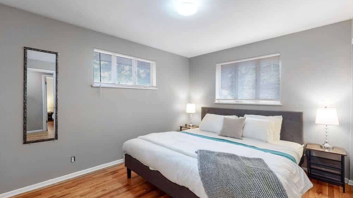 Welby House | Great Upper 3 Bedrooms King Beds Ideal for Groups