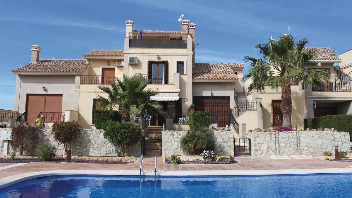 Algorfa House | Great vacation terraced house, located 1 km from Algorfa.