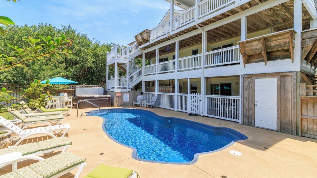 Tuckahoe House | Great views from the crow's nest at Here Comes the Sun in Duck, NC!