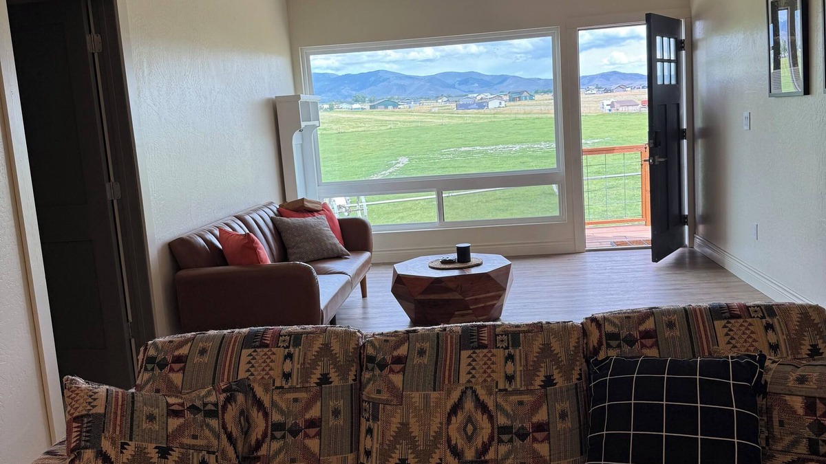 Sheridan House | Great views!
