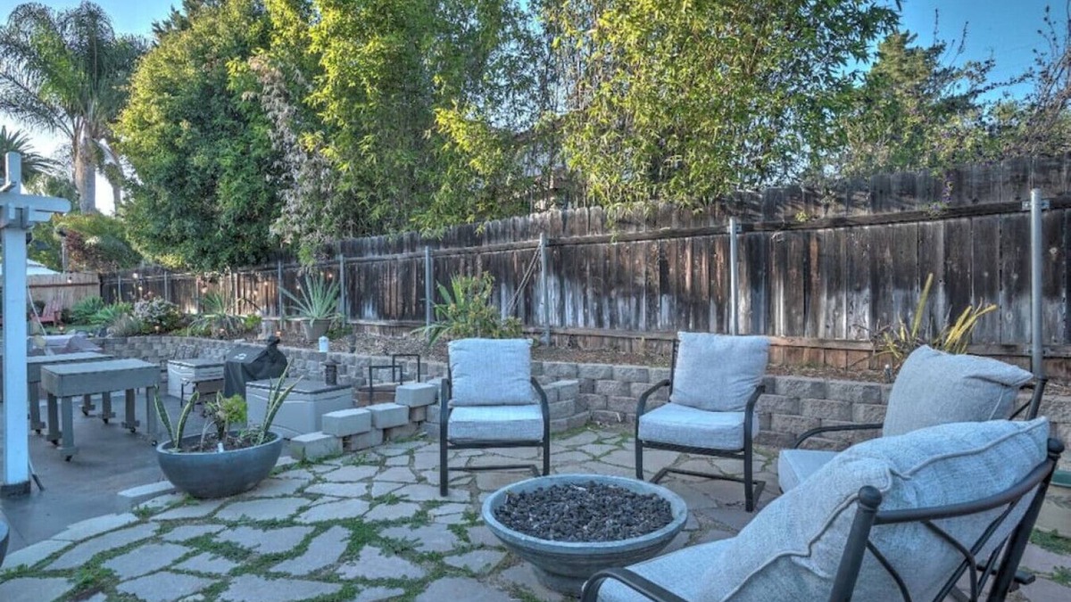 Spring Valley House | Greeco Suite · *New Listing* Hidden Gem Upgraded 1-Bedroom Suite