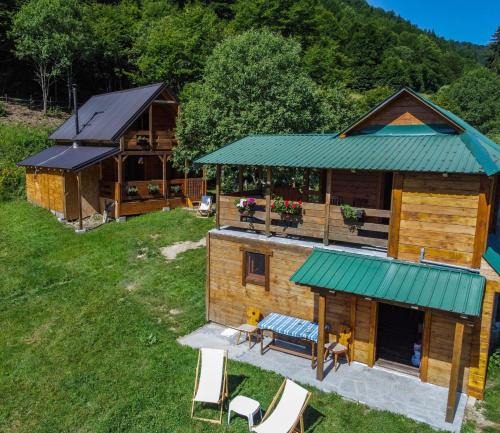 Montenegro Ski Chalet | Green Cottages