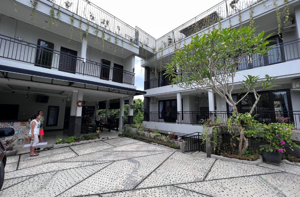 Bukit Hotel | Green Hill Inn