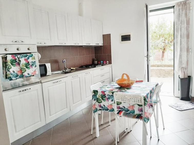 Cogoleto Apartment | Green House
