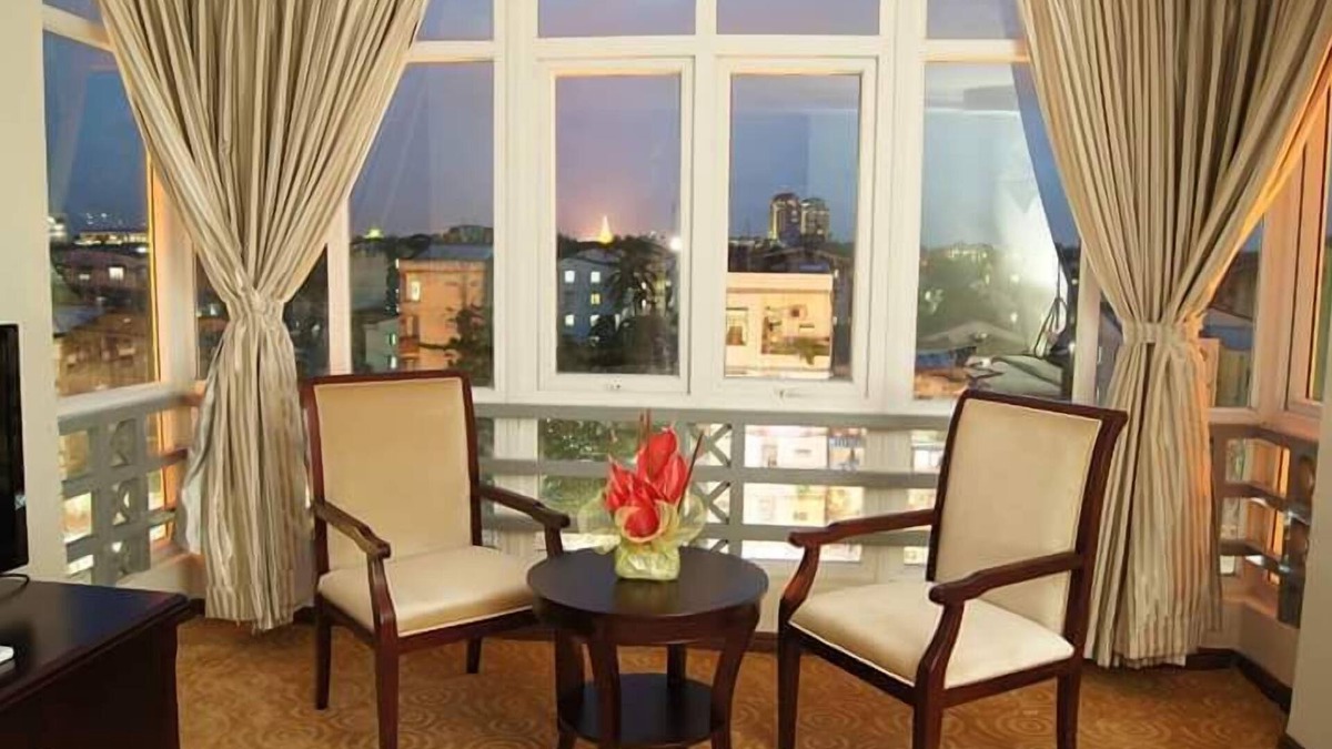 Bahan Hotel | Green Leaf Hotel