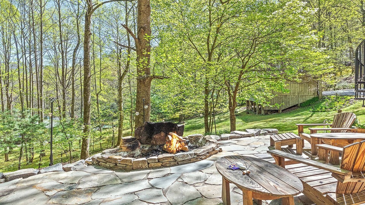 Clyde House | Green Man Grove: Forested Mountain Haven w/hot tub