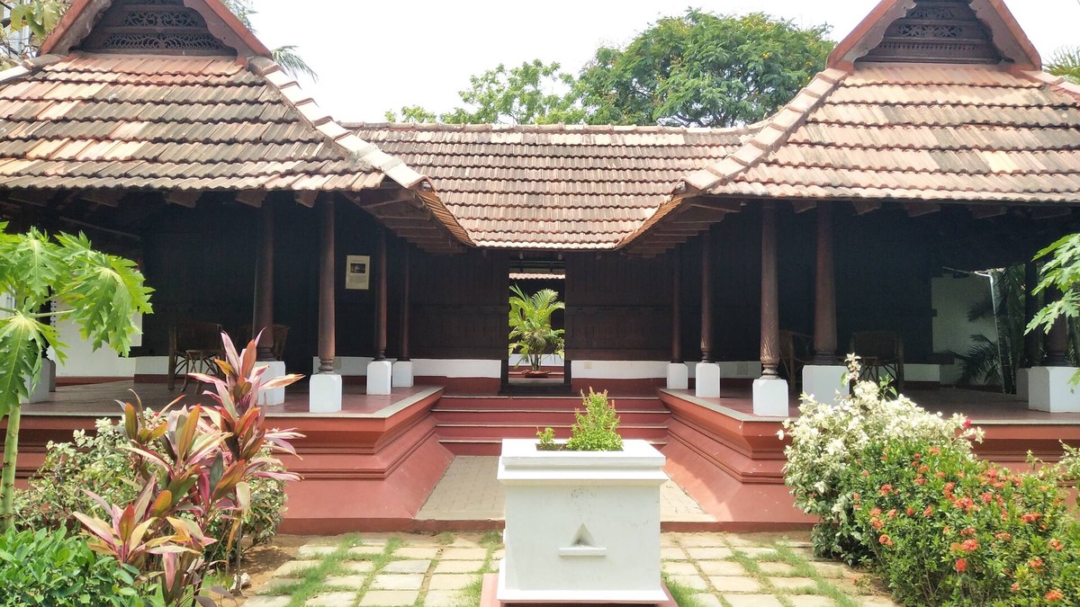 Palavakkam Hotel | Green Meadows Resort