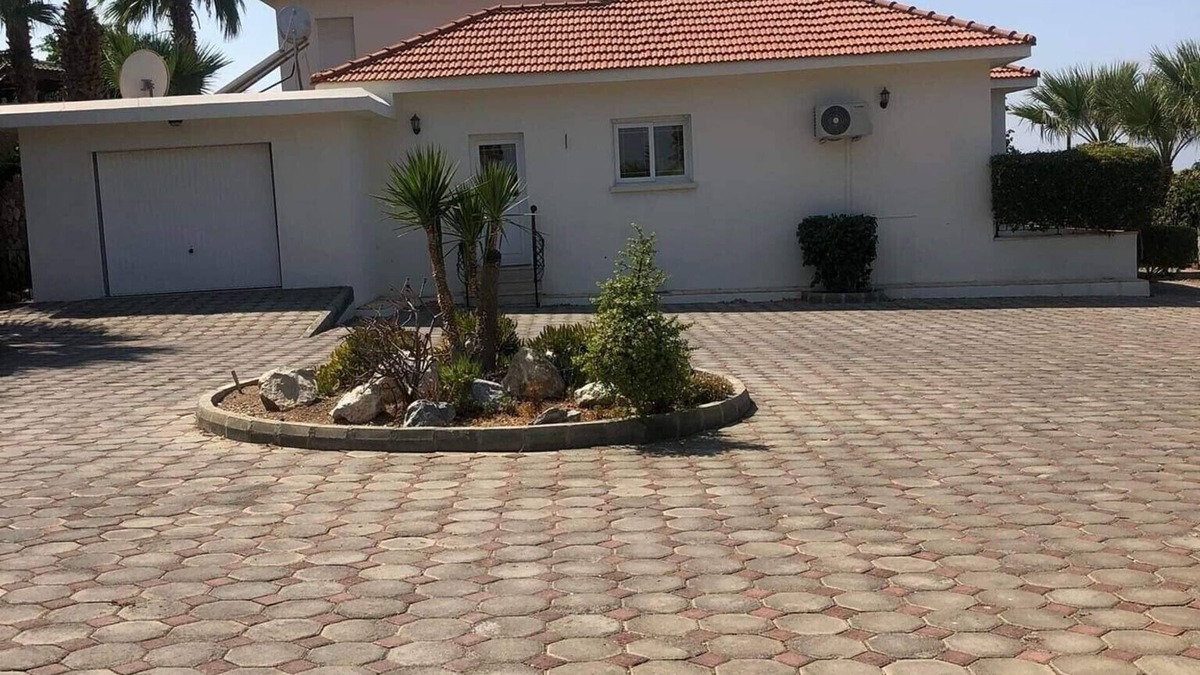 Kyrenia Cottage | Green Palace Villa, Karsayaka, Kyrenia Spacious 4 bedrooms with pool