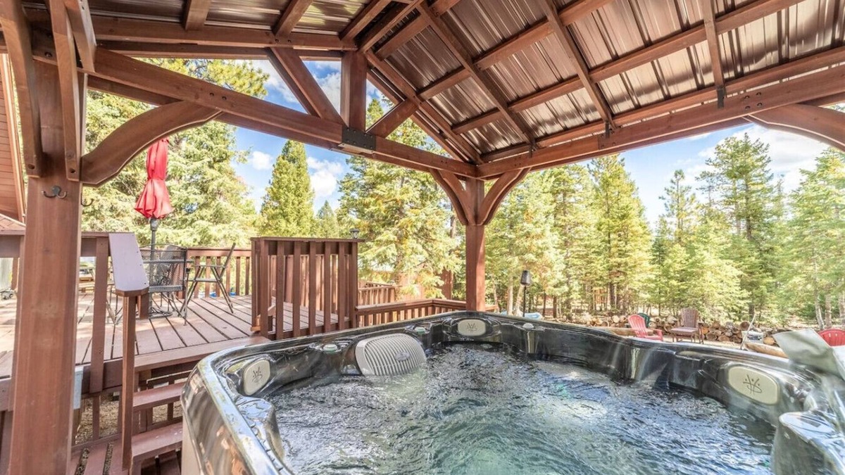 Meadow View Heights Cabin | Green Pines Cottage!