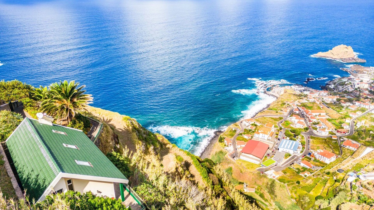 Porto Moniz Cottage | Green Valley by Madeira Sun Travel