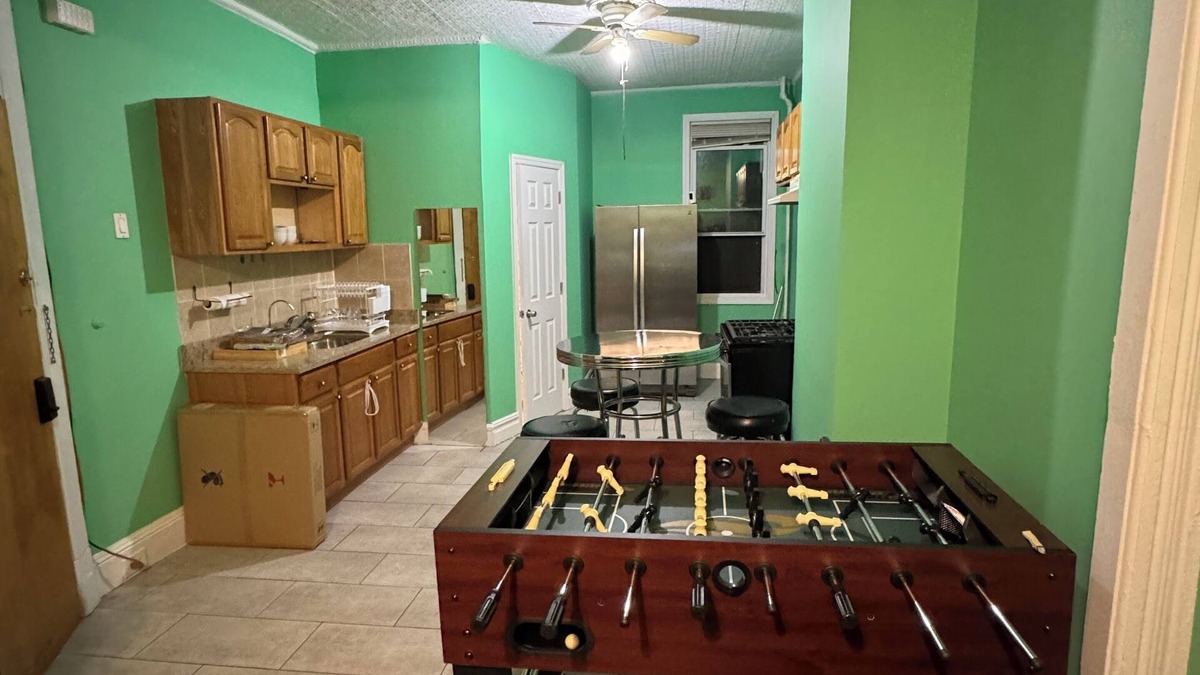 Queens Apartment | Green Walls NYC Cozy Shared Apartment in Vibrant Neighborhood!