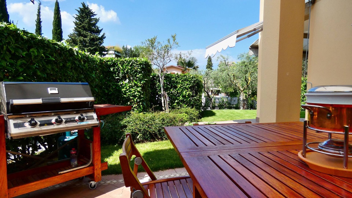 Rivoltella Apartment | Greenhouse Desenzano