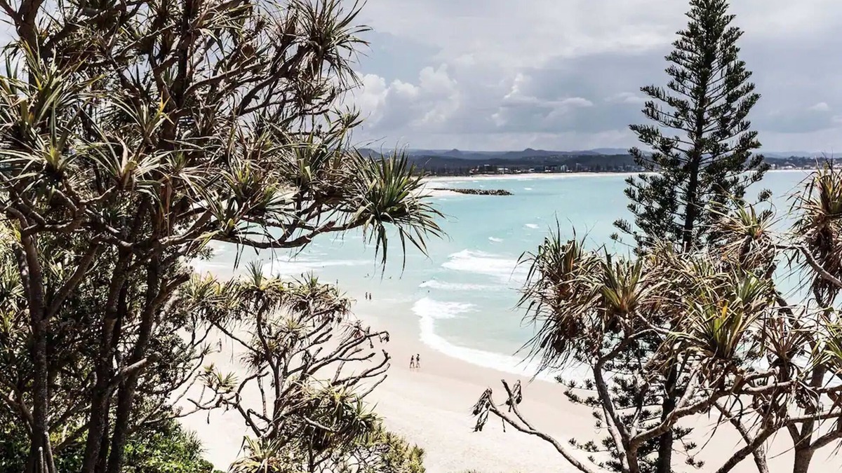 Coolangatta Hotel | Greenmount Beach House