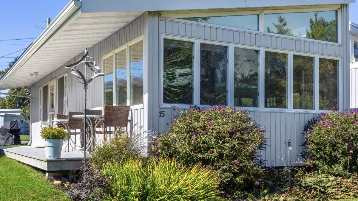 Greenport Cottage | Greenport Waterfront Cottage w/Private Beach