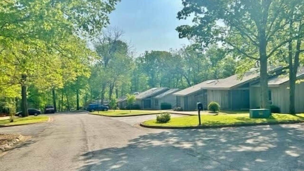 Bella Vista House | Greens One Vacation Home 33