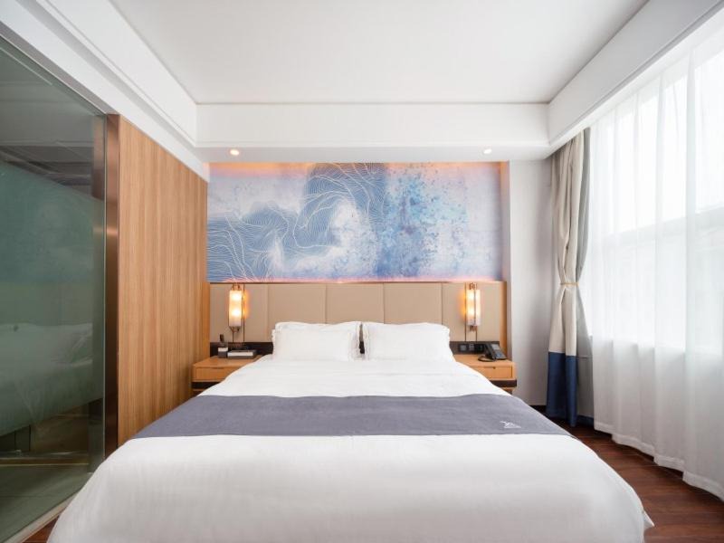 Bin Hu District Hotel | GreenTree Eastern Hotel Lihu Yuantouzhu Scenic Area