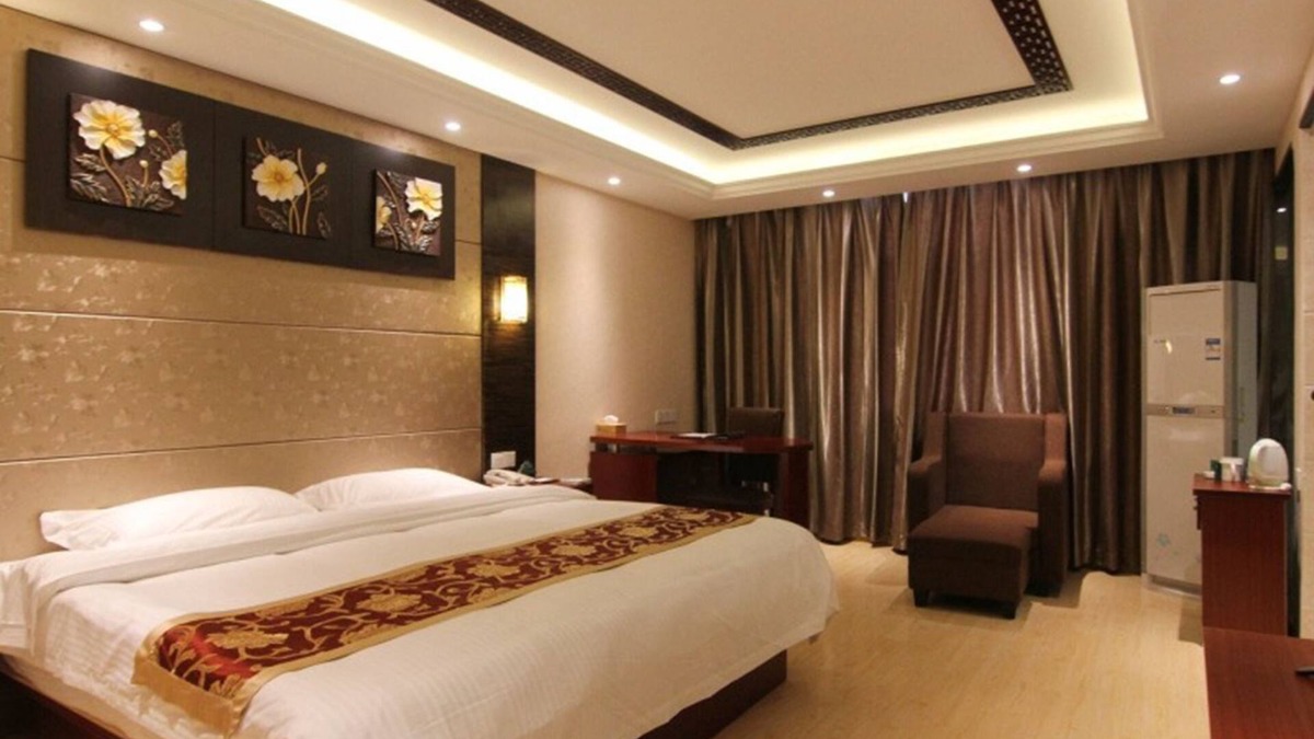Jurong Hotel | GreenTree Inn JiangSu ZHenjiang Jurong Yalong Hotel