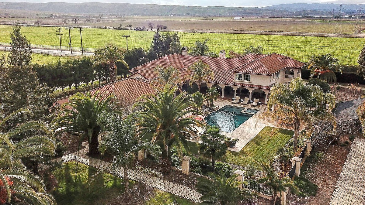 Livermore House | Greenville Ranch House | Spa, Pool & Sauna