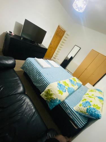 Peninsula House | Greenwich Homestay