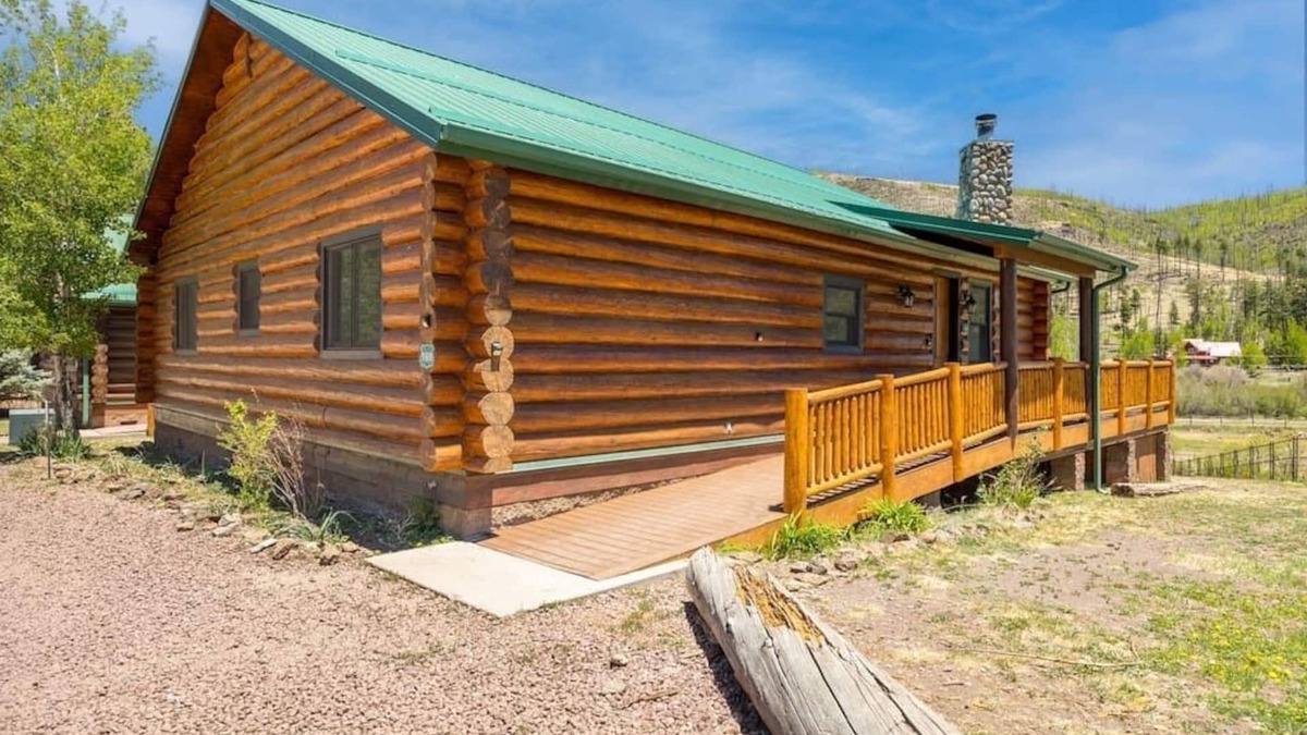 Greer Cabin | Greer Cowboy Lodge (Cabin 169)