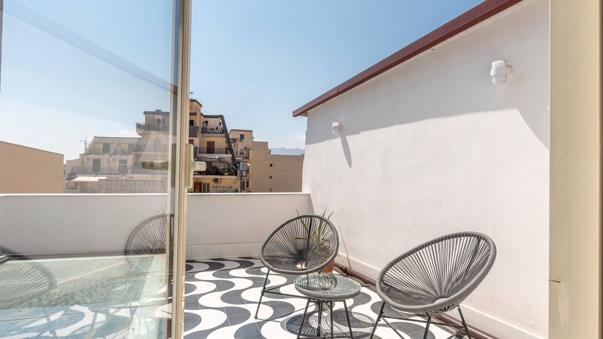 Palermo Apartment | Grey House in Zisa by Wonderful Italy