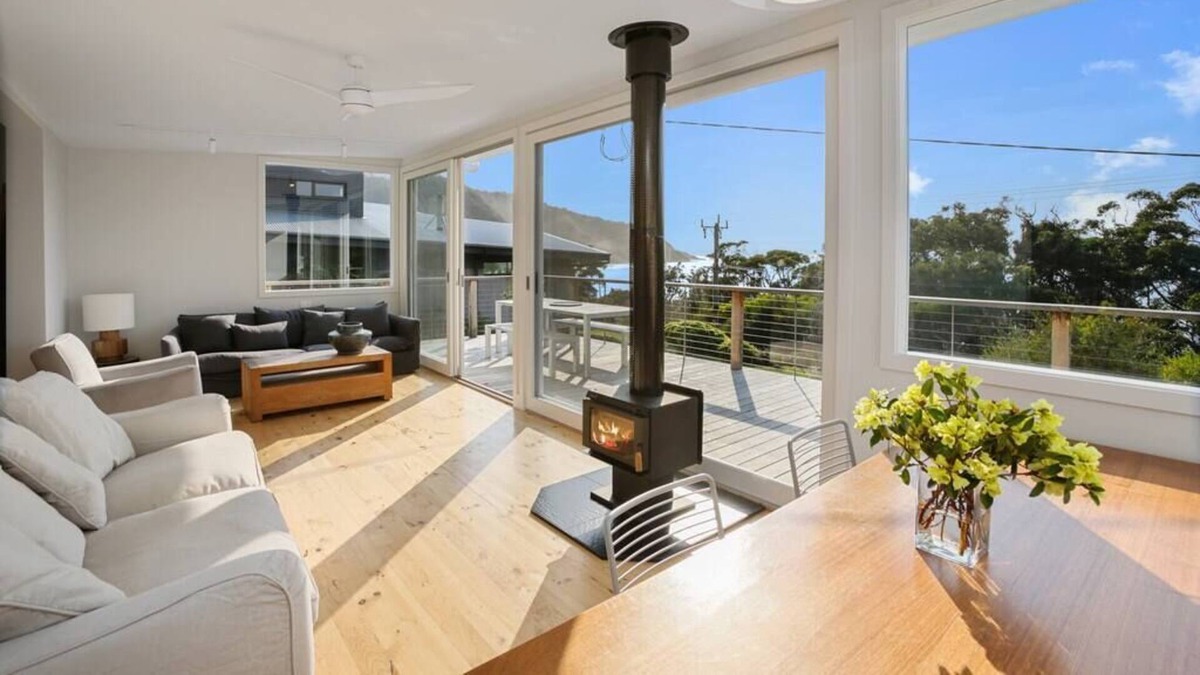 Grey River House | Grey River Beach House - 10 minutes to Wye