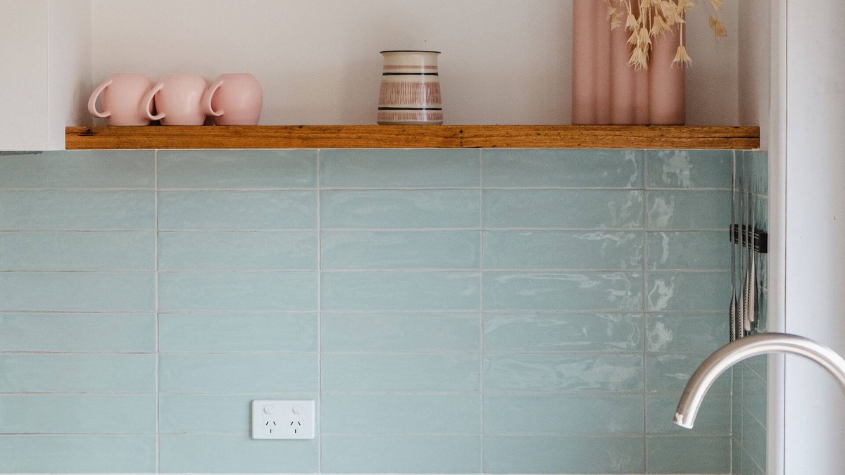 Victoria House | Griffiths Street Beach Retreat
