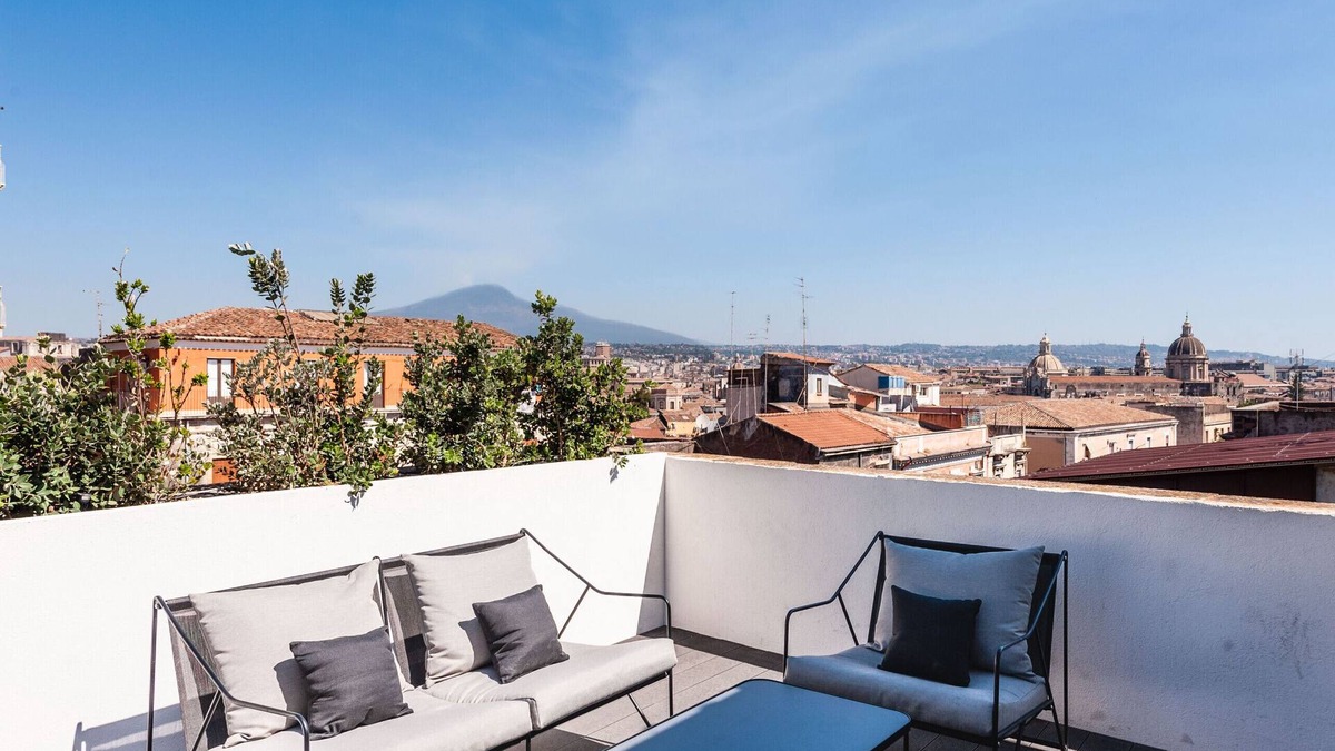 Borgo-Sanzio Apartment | Grimaldi Terrace by Wonderful Italy