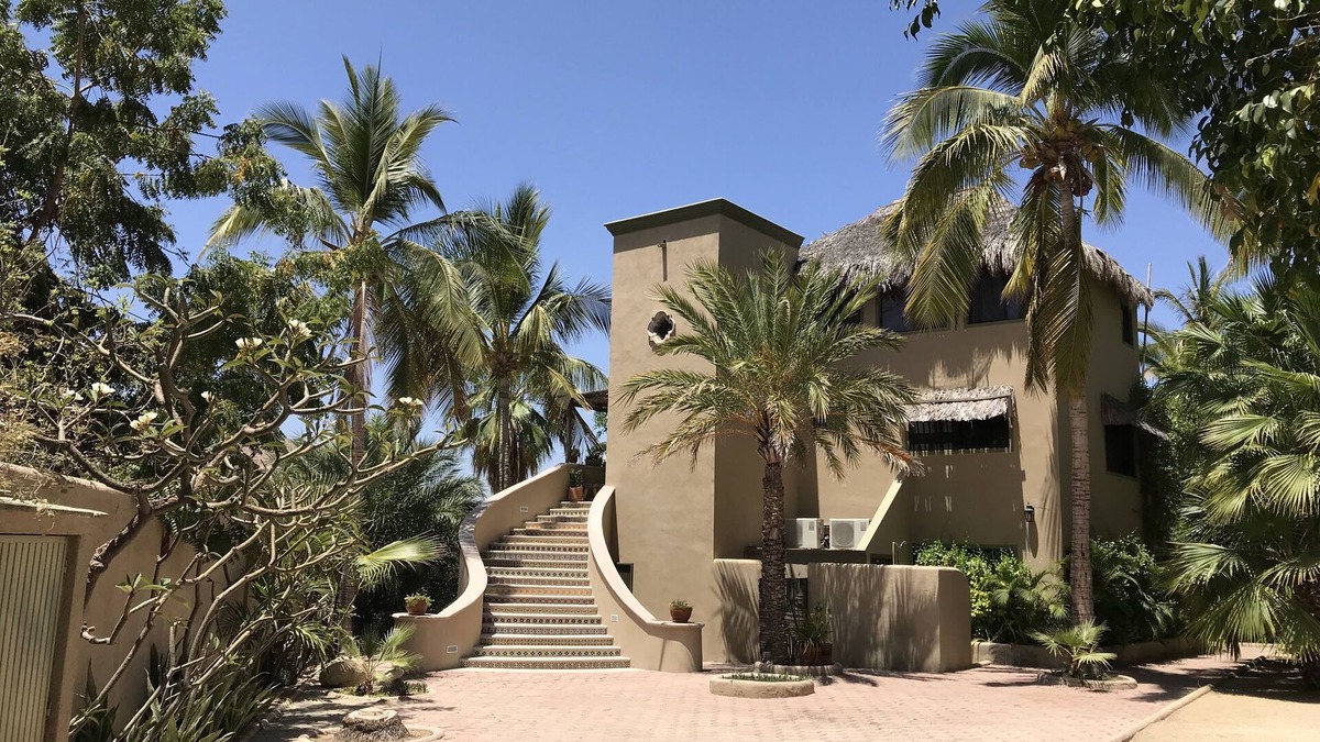 San Jose del Cabo House | Gringo Hill - Family style