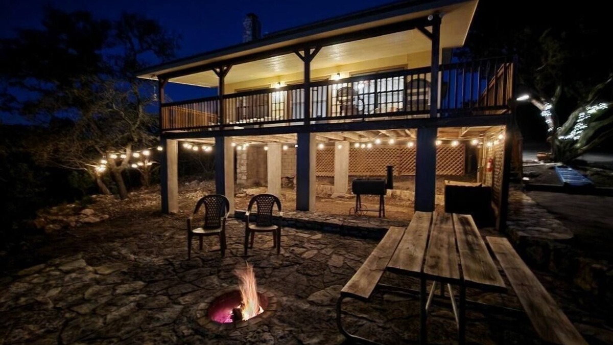 Concan Cabin | Gringo Honeymoon - Best view in Concan