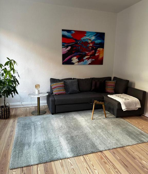 Holtenau Apartment | Großzügige 3-Zimmer Altbauwohnung