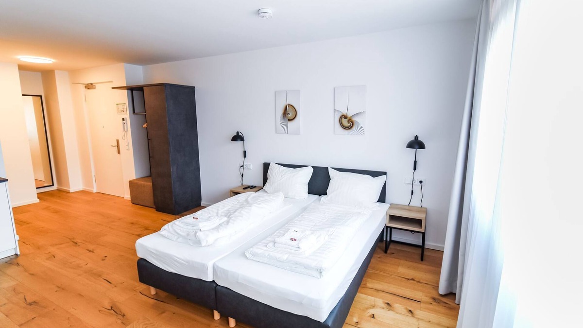 Friedrichshain Apartment | Großzügiges Apartment im 1.OG mit Lift in Berlin