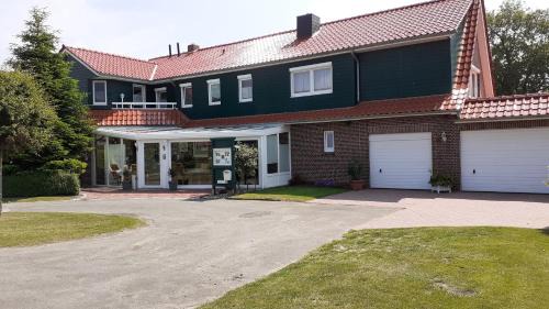 Utarp Apartment | Grosszügige Ferienwohnung in Ostfriesland