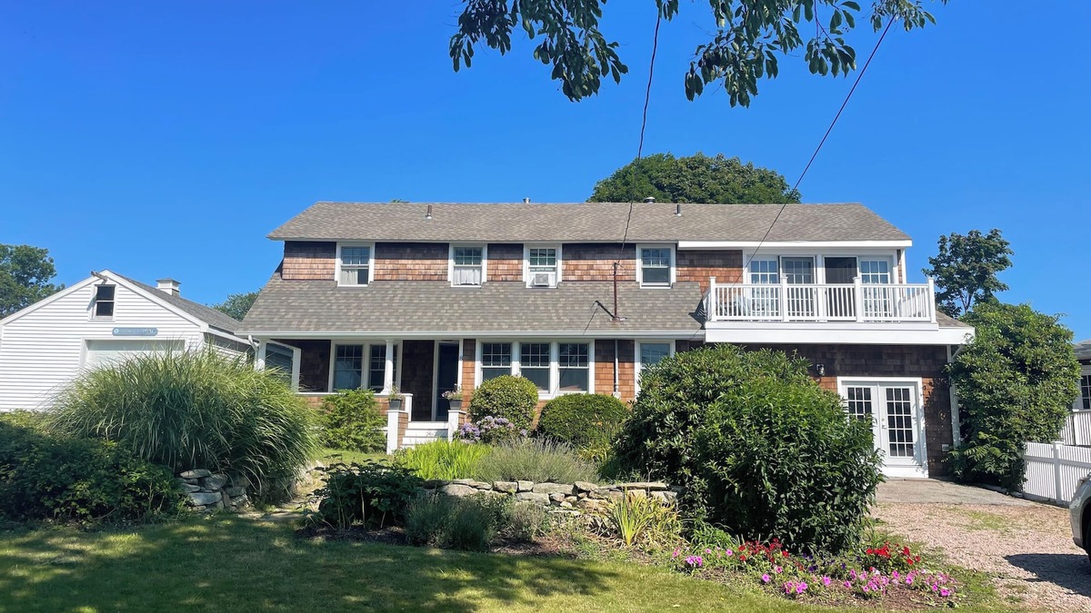 Groton Long Point Cottage | Groton Long Point Vacation Rental Near Beach