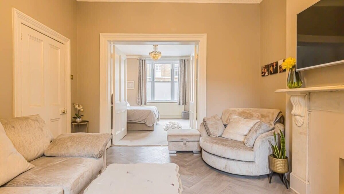 Windsor Apartment | Ground Floor 1-Bedroom Flat in Windsor