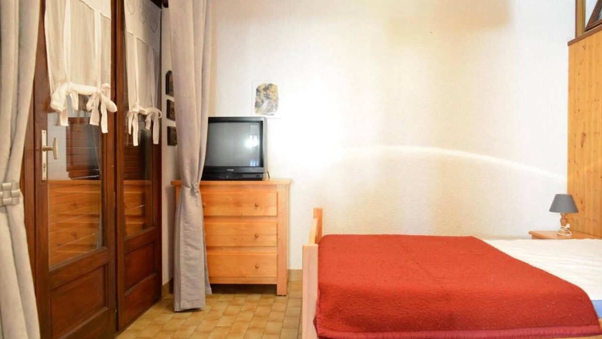 Saint-Jean-de-Sixt Apartment | Ground floor, view mountain, tv, 58m², Le Grand Bornand