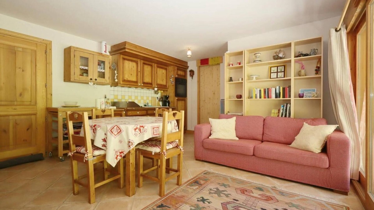 Les Houches Apartment | Ground floor, view mountain, terrace, tv, ski locker, 55m², Les Houches