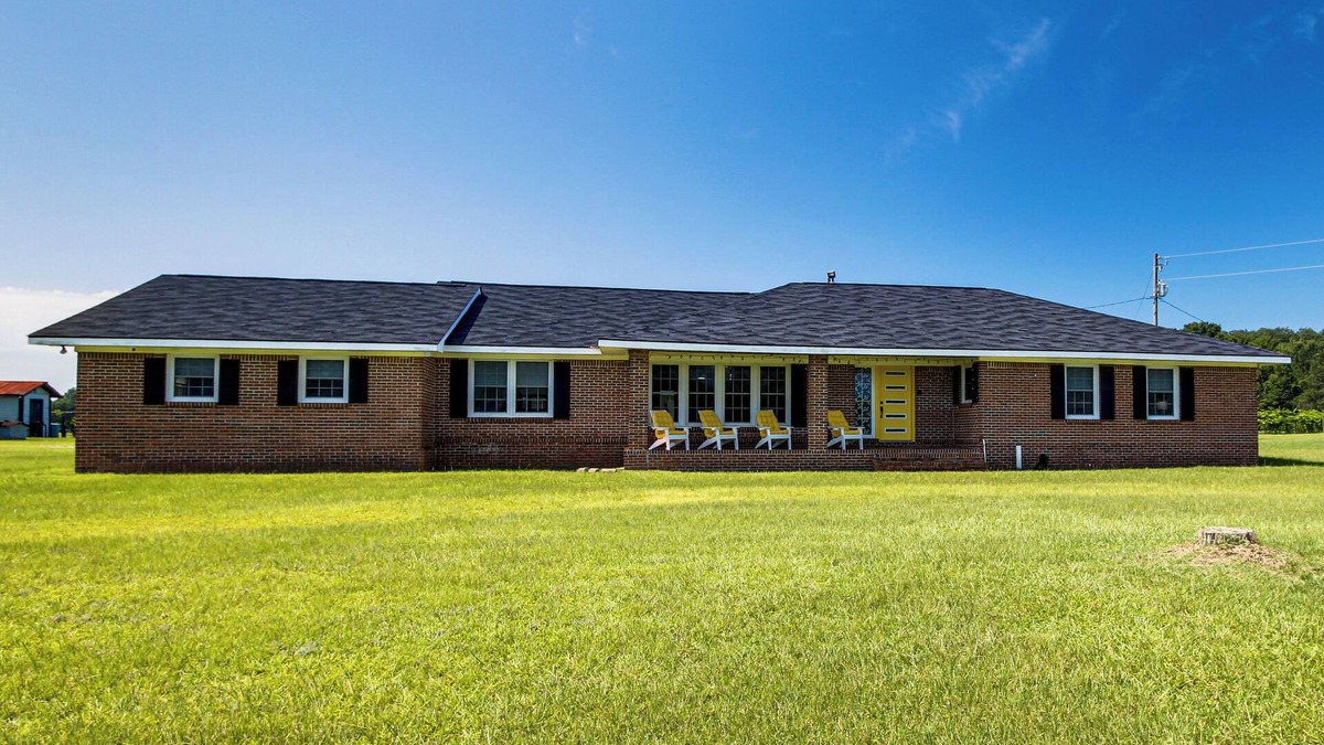 Albany House | Group-Friendly Home w/Game Room in Albany!