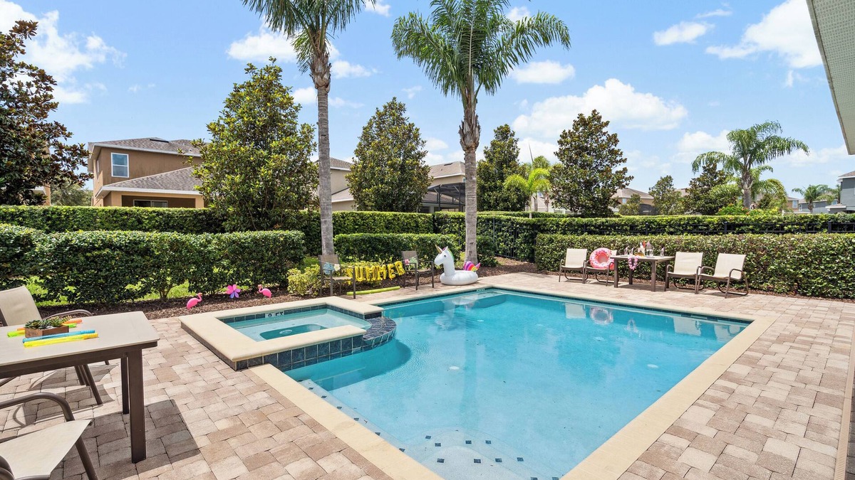 West Kissimmee House | Group Getaway 14 Beds Sleeps Up to 20