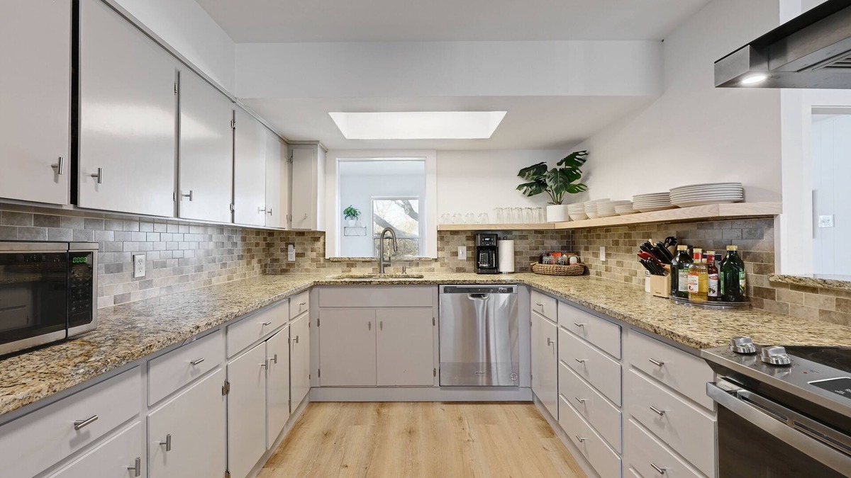 Seguin House | Guadalupe Riverfront Escape