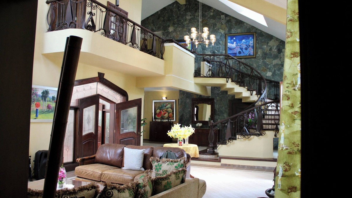 San Pedro de Macoris Villa | GuavaBerry-JuanDolio+Cozy-5BR+7Bds+11Pax+/Maid+WiFi+A/C-BBQ-PrivPool+TVSmart