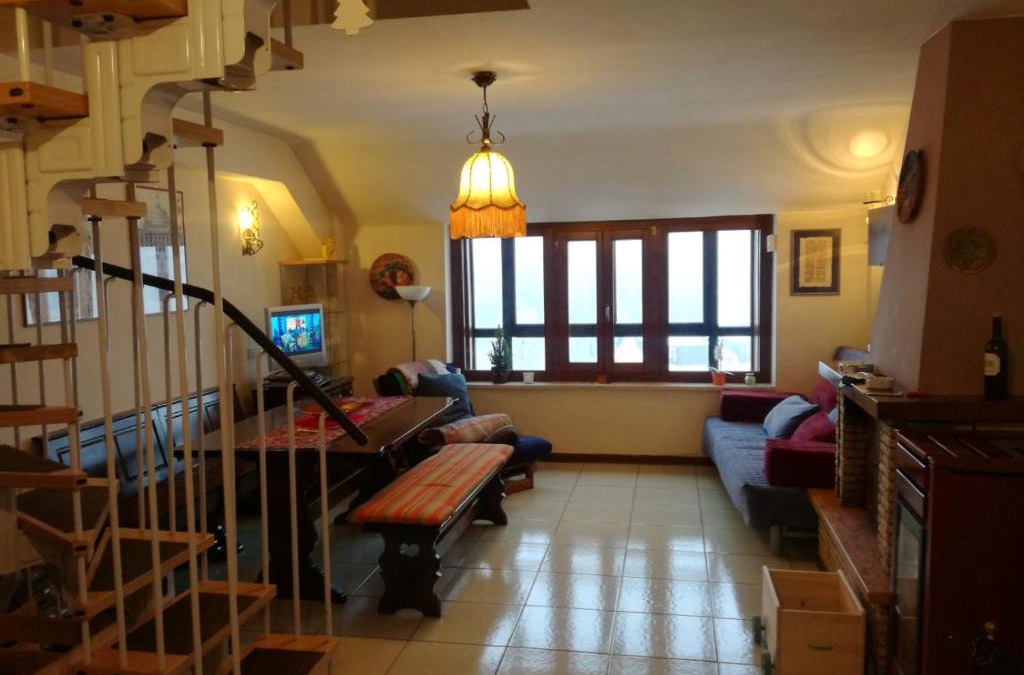 Campitello Matese House | Guest Art Campitello Matese