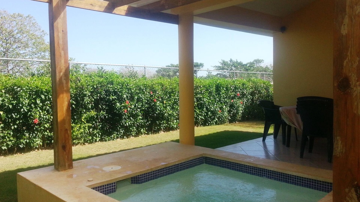 Urbanizacion Tavarez Villa | Guest-friendly budget villa, TV, internet, outdoor bath pool