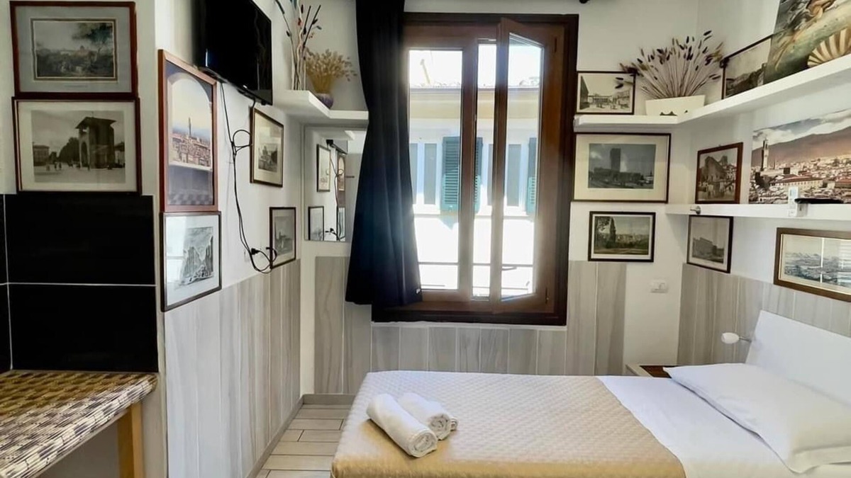 Sant' Ambrogio House | Guest house Biffi Simone