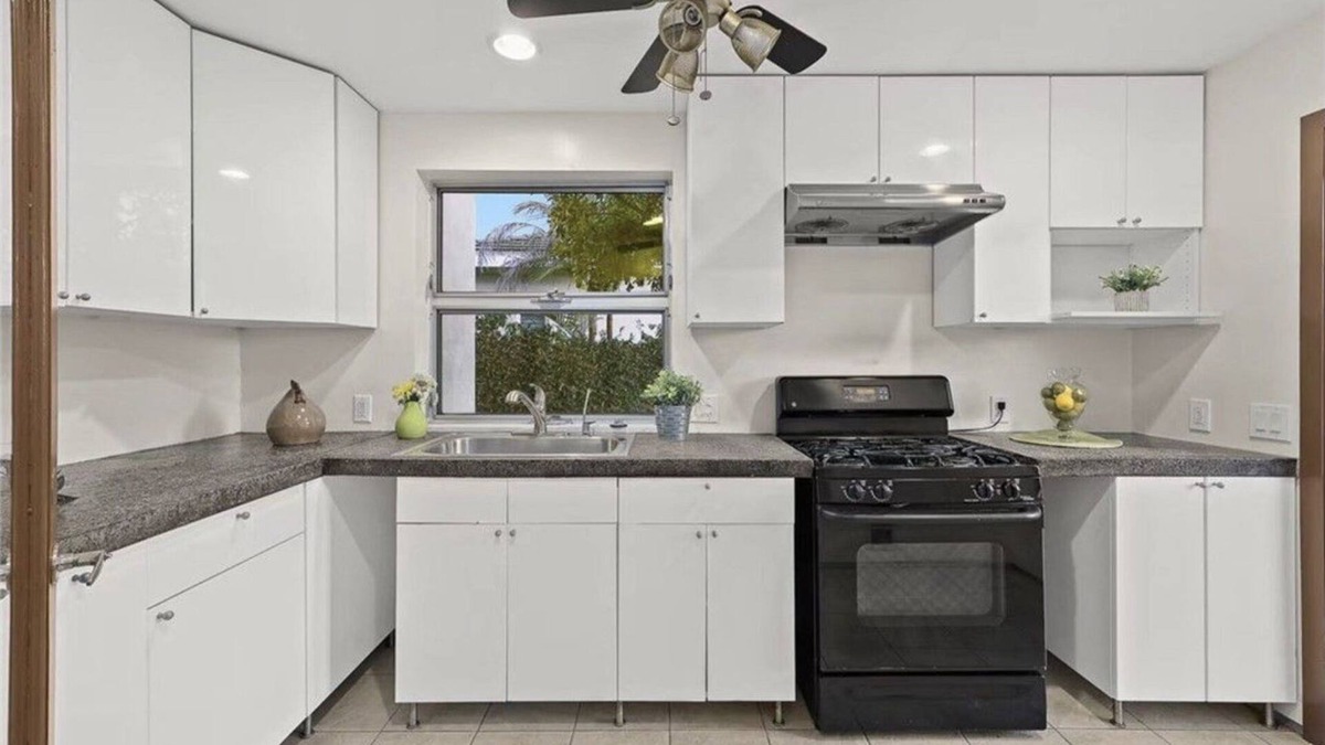San Gabriel House | Guest House closes at Downtown LA /Pasadena nNew listing 20 % off